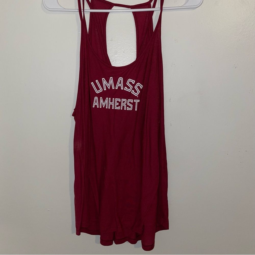 UMass Amherst Under Armor maroon tank top - size 2XL